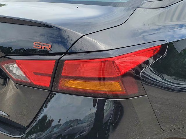 2025 Super Black Clearcoat Nissan Altima 2.5 SR FWD Sedan