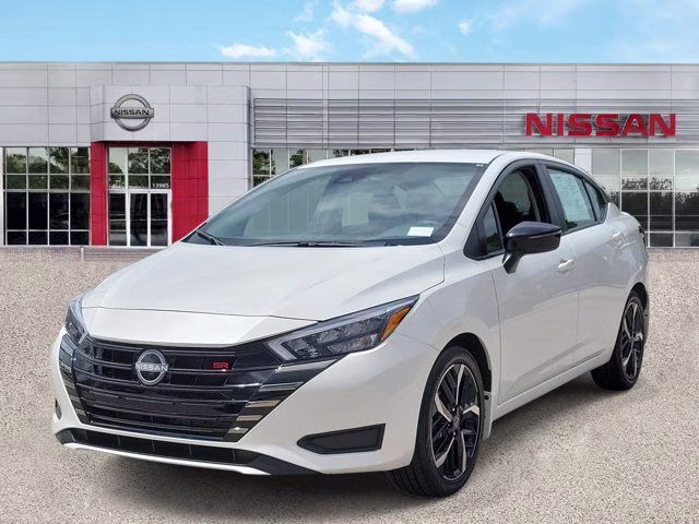 2025 Aspen White Tricoat Nissan Versa 1.6 SR FWD Sedan