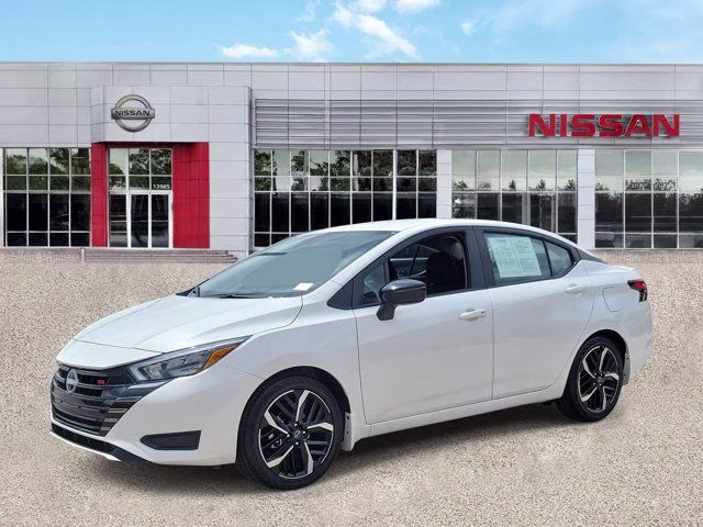 2025 Aspen White Tricoat Nissan Versa 1.6 SR FWD Sedan