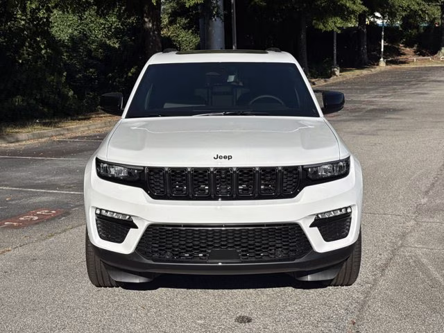 2025 Bright White Clearcoat Jeep Grand Cherokee Limited 4X4 SUV