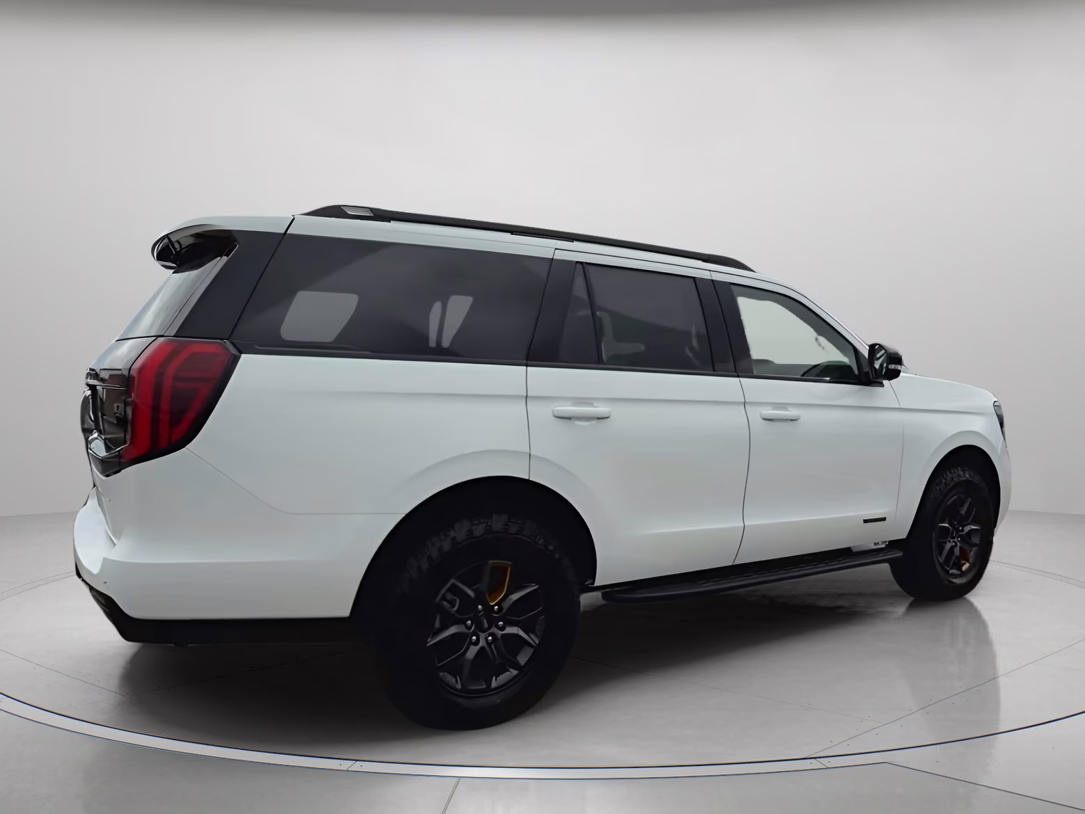 2026 Star White Metallic Tri-Coat Ford Expedition Tremor 4X4 SUV