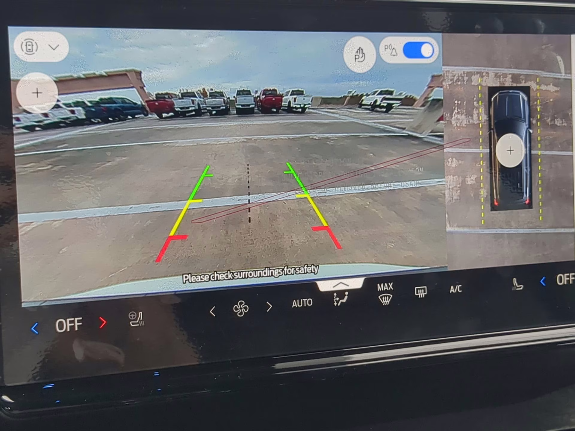 2026 Star White Metallic Tri-Coat Ford Expedition Tremor 4X4 SUV