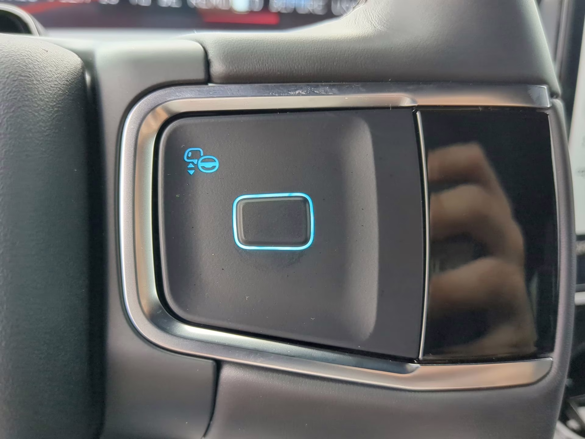 2026 Star White Metallic Tri-Coat Ford Expedition Tremor 4X4 SUV