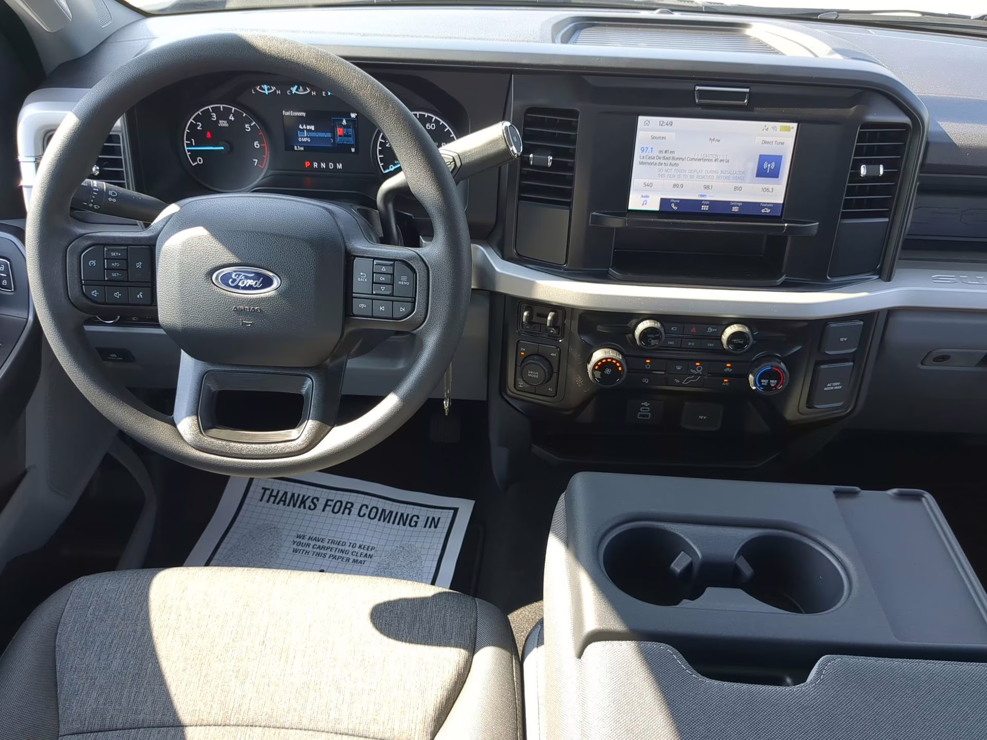 2026 Oxford White Ford Super Duty F-250 SRW XL Crew Cab Pickup 4X4 Truck