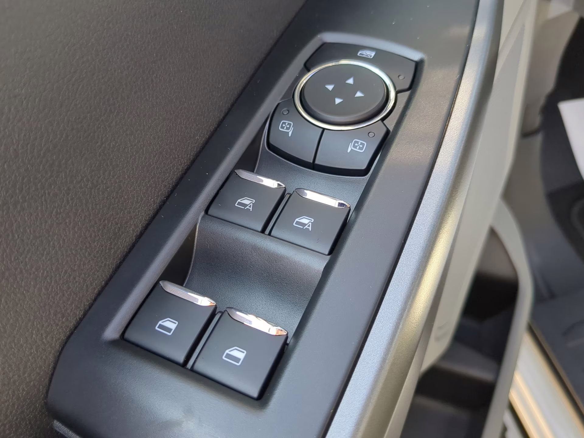 2026 Oxford White Ford Super Duty F-250 SRW XL Crew Cab Pickup 4X4 Truck