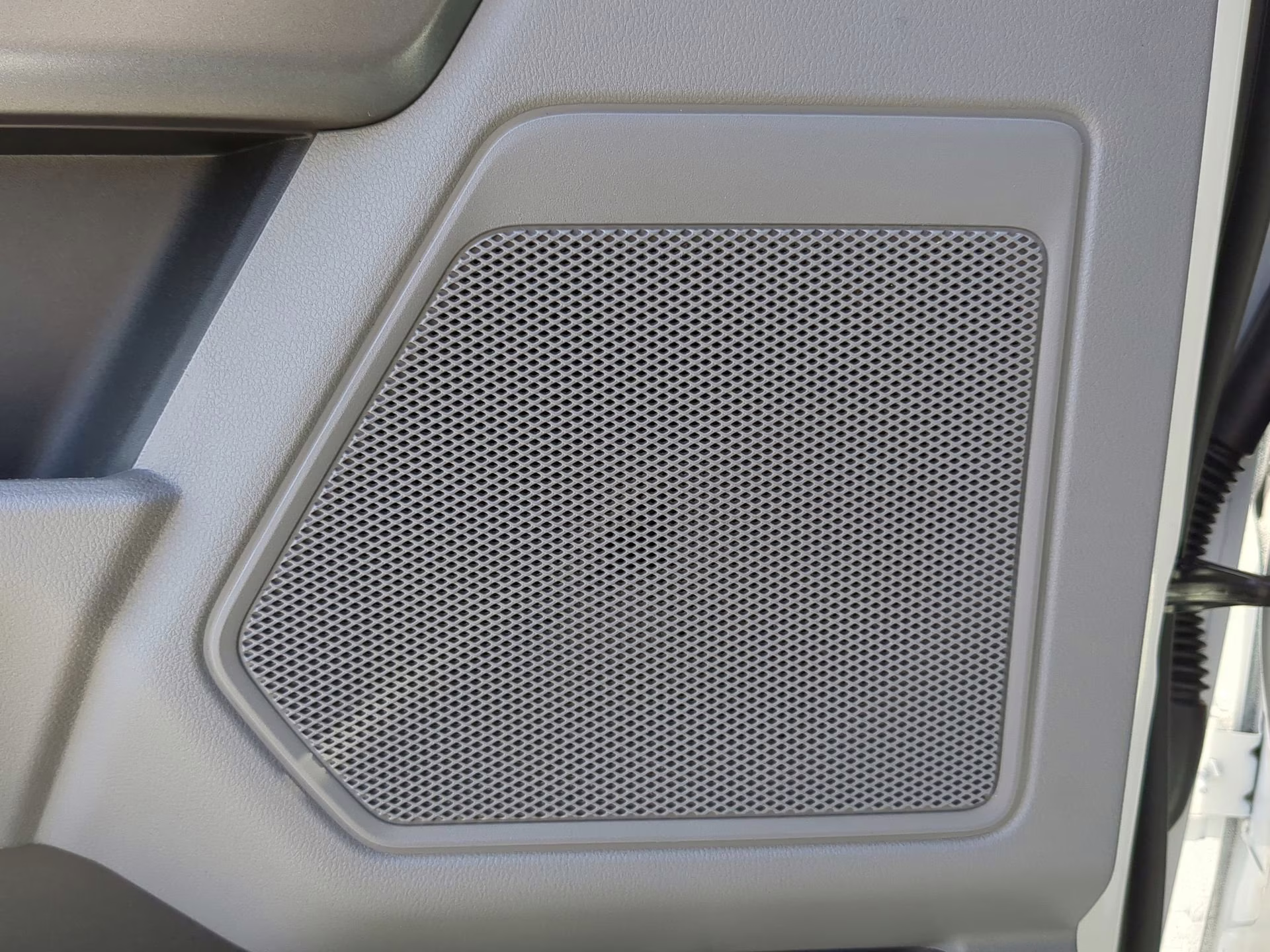 2026 Oxford White Ford Super Duty F-250 SRW XL Crew Cab Pickup 4X4 Truck