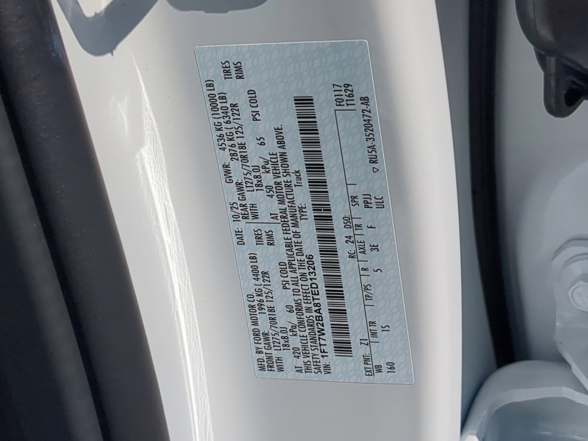 2026 Oxford White Ford Super Duty F-250 SRW XL Crew Cab Pickup 4X4 Truck