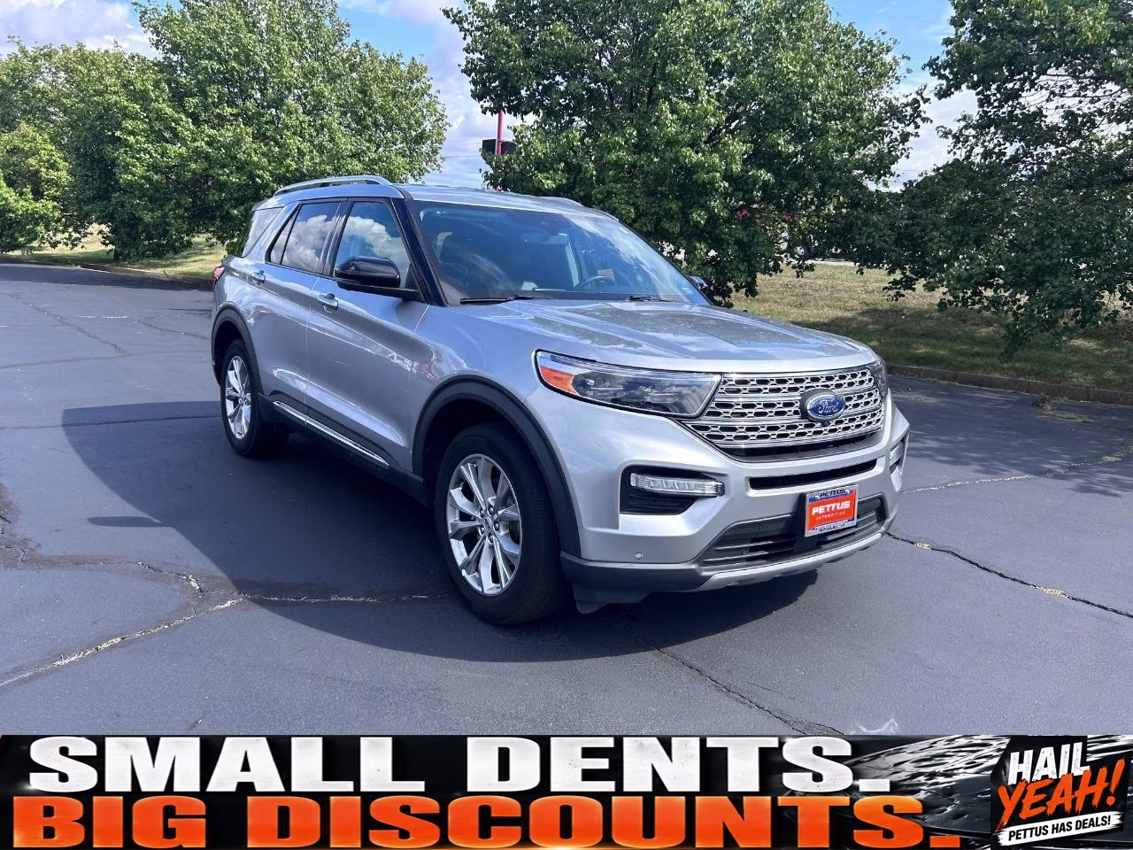 2023 Iconic Silver Metallic Ford Explorer Limited 4X4 SUV