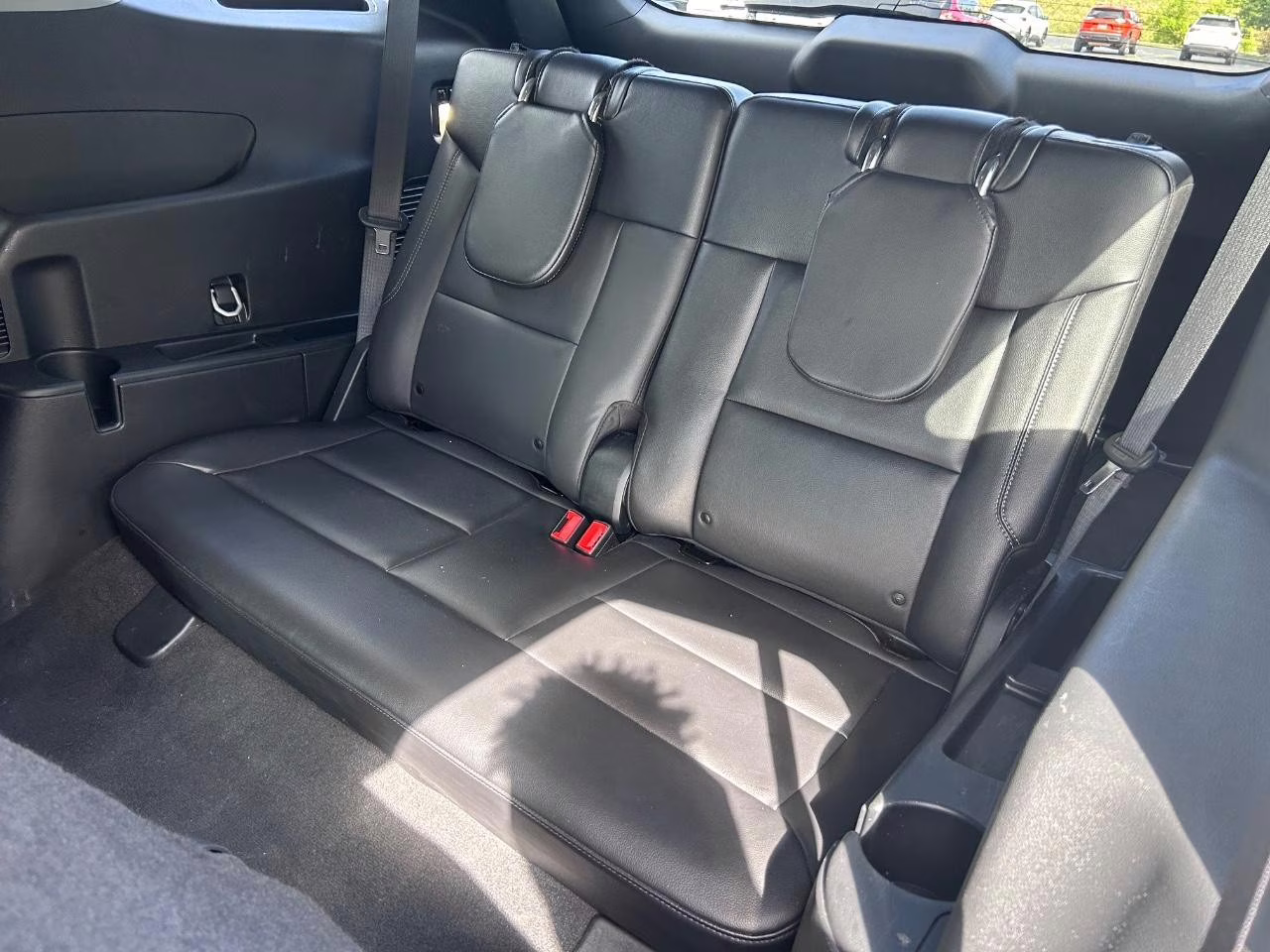 2023 Iconic Silver Metallic Ford Explorer Limited 4X4 SUV