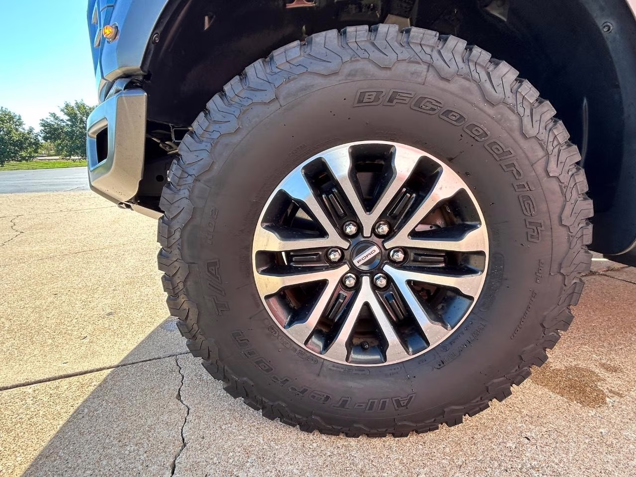 2019 Velocity Blue Metallic Ford F-150 Raptor 4X4 Truck