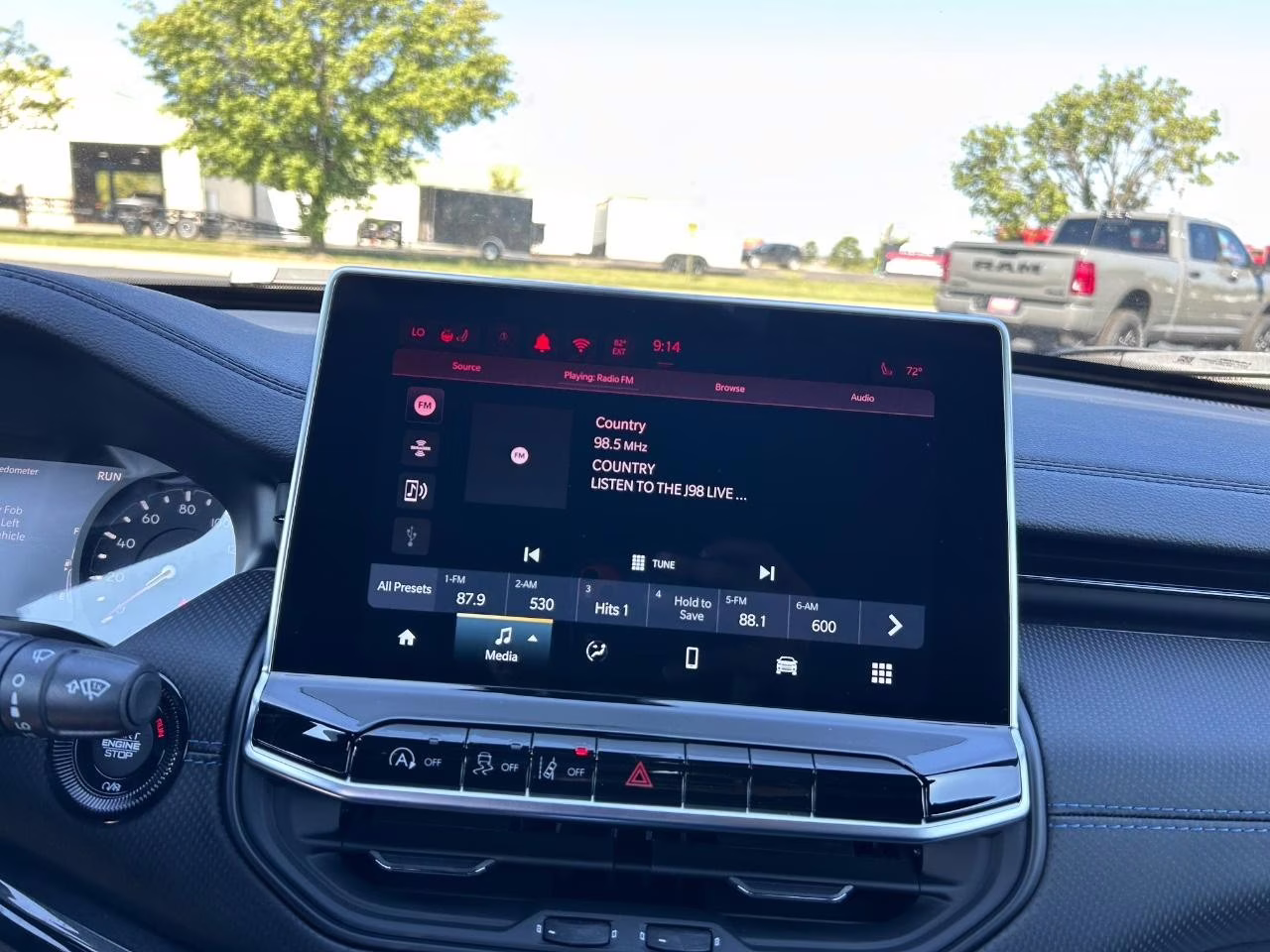 2026 Bright White Clearcoat Jeep Compass Latitude 4X4 SUV