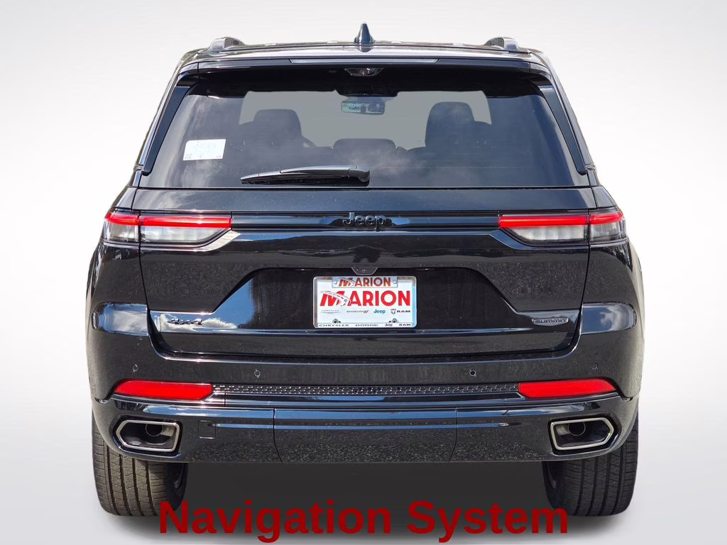 2025 Diamond Black Crystal Pearlcoat Jeep Grand Cherokee Summit 4X4 SUV