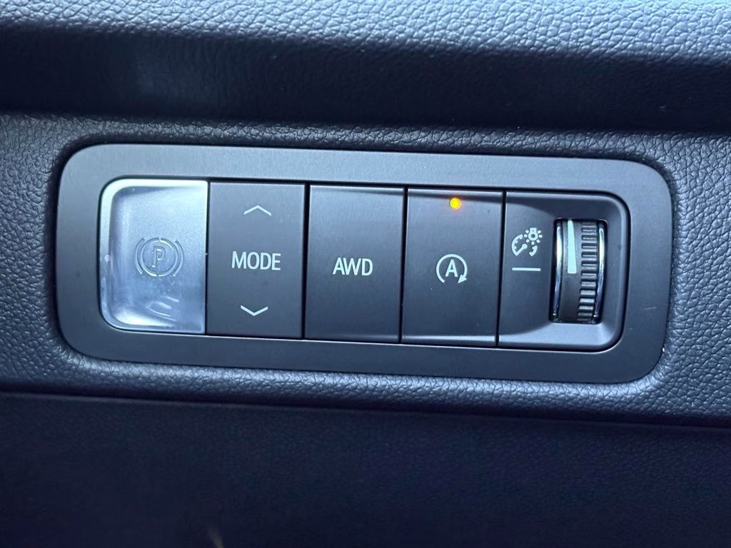 2026 Mosaic Black Metallic Chevrolet Traverse RS AWD SUV