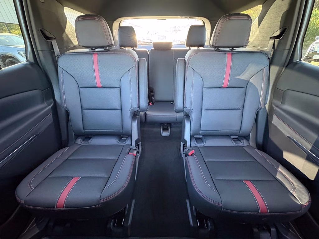 2026 Mosaic Black Metallic Chevrolet Traverse RS AWD SUV