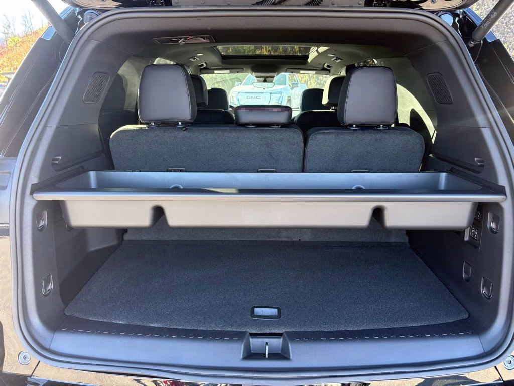 2026 Mosaic Black Metallic Chevrolet Traverse RS AWD SUV