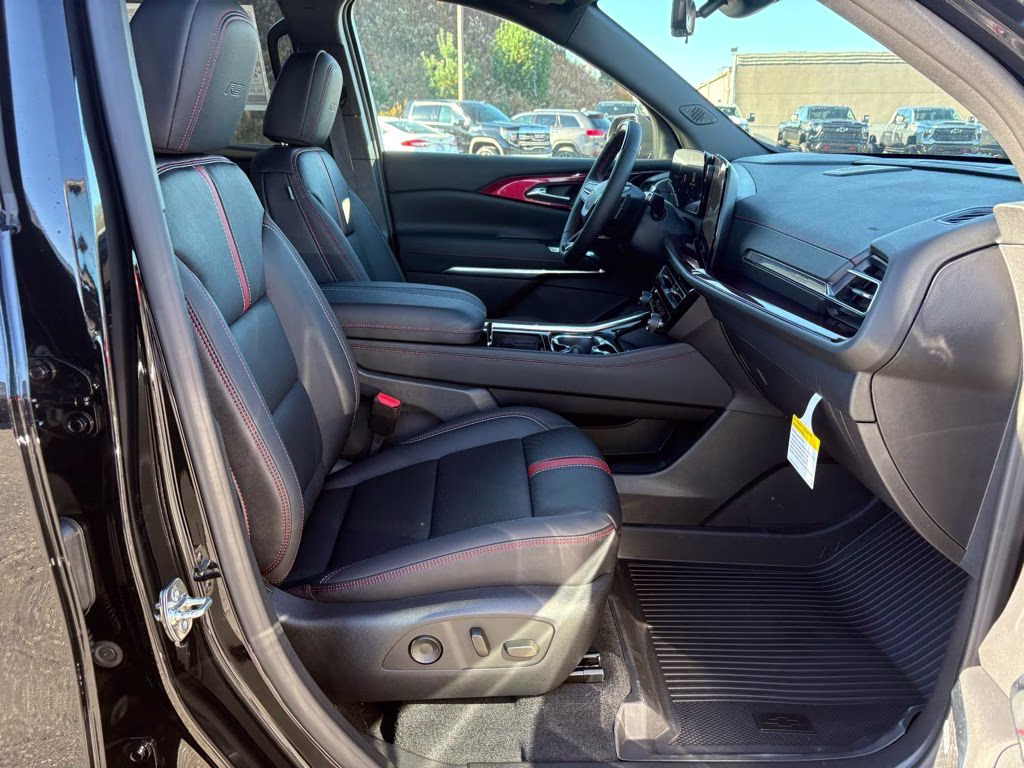 2026 Mosaic Black Metallic Chevrolet Traverse RS AWD SUV