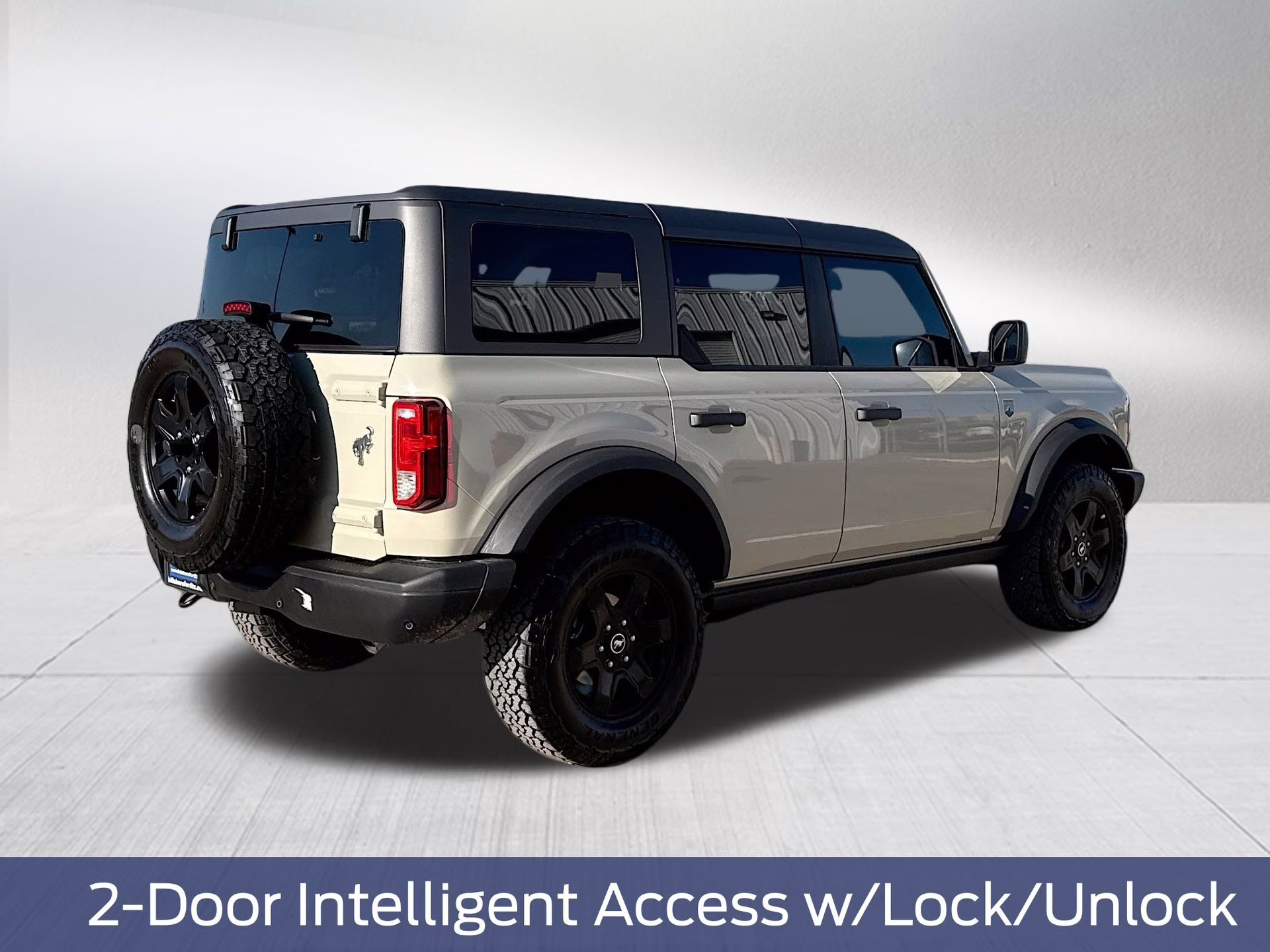 2025 Desert Sand Ford Bronco Big Bend 4X4 SUV