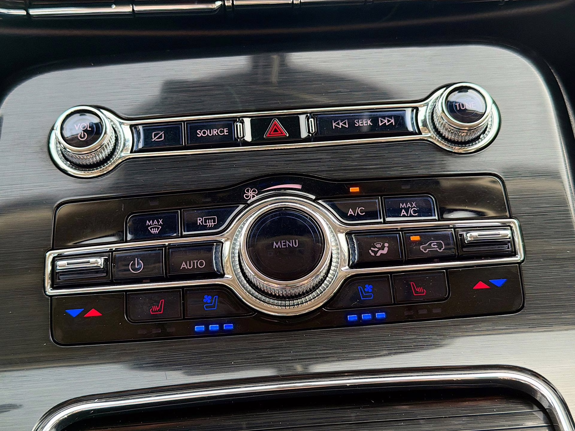 2021 Pristine White Lincoln Nautilus Reserve FWD SUV