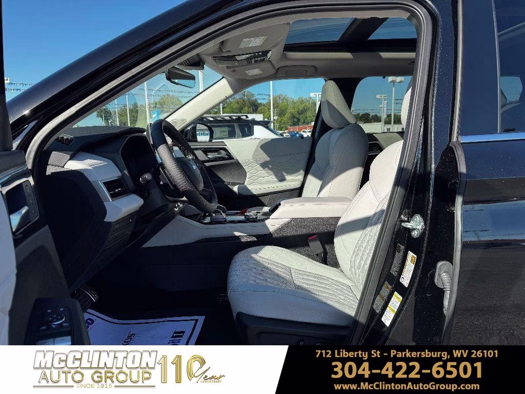 2025 Black Diamond Mitsubishi Outlander SEL 4X4 SUV