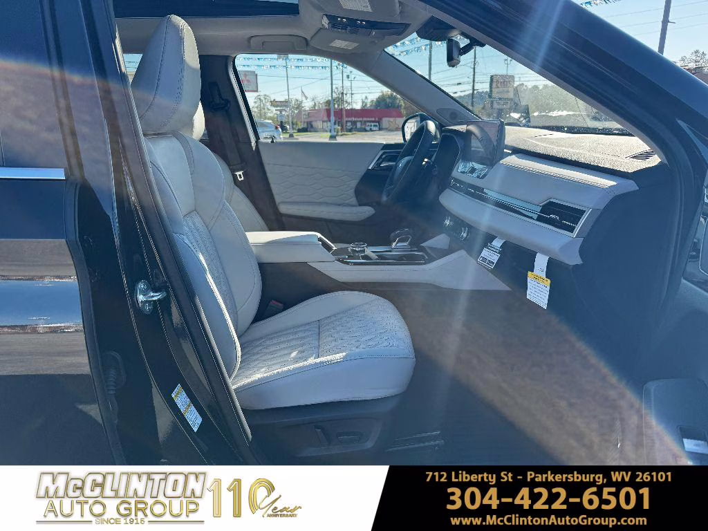 2025 Black Diamond Mitsubishi Outlander SEL 4X4 SUV