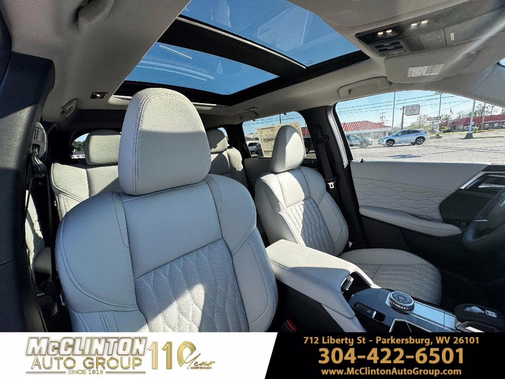 2025 Black Diamond Mitsubishi Outlander SEL 4X4 SUV