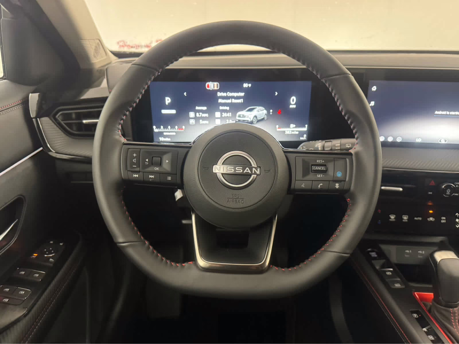 2026 Aspen White Tricoat Nissan Kicks SR FWD SUV