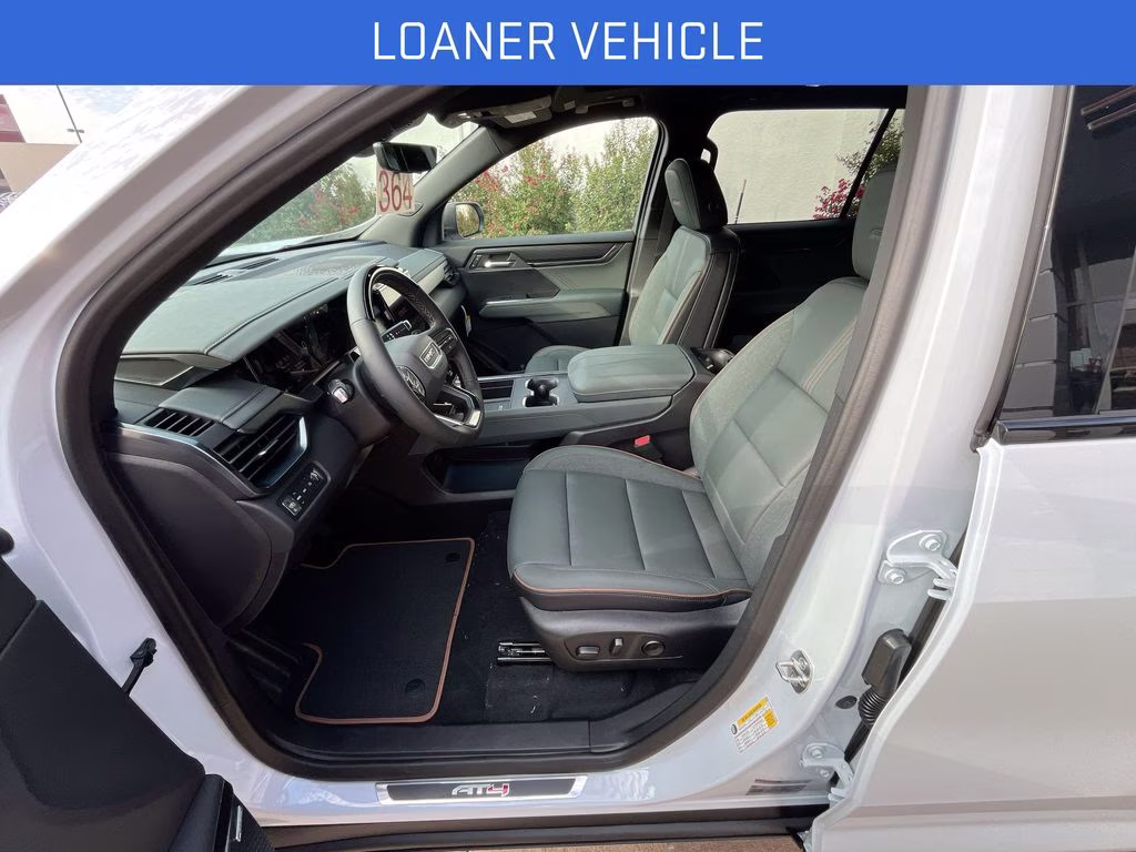 2026 Glacier White Tricoat GMC Acadia AT4 AWD SUV
