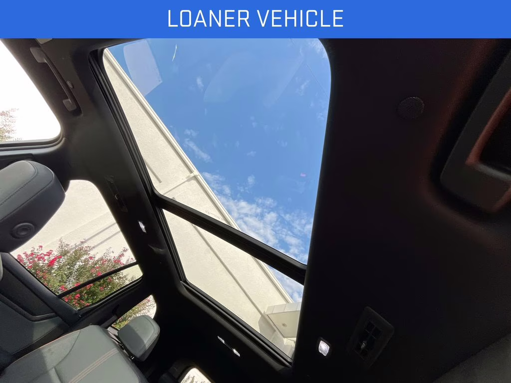 2026 Glacier White Tricoat GMC Acadia AT4 AWD SUV