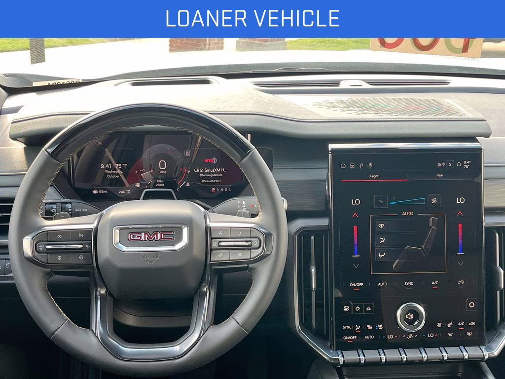 2026 Glacier White Tricoat GMC Acadia AT4 AWD SUV