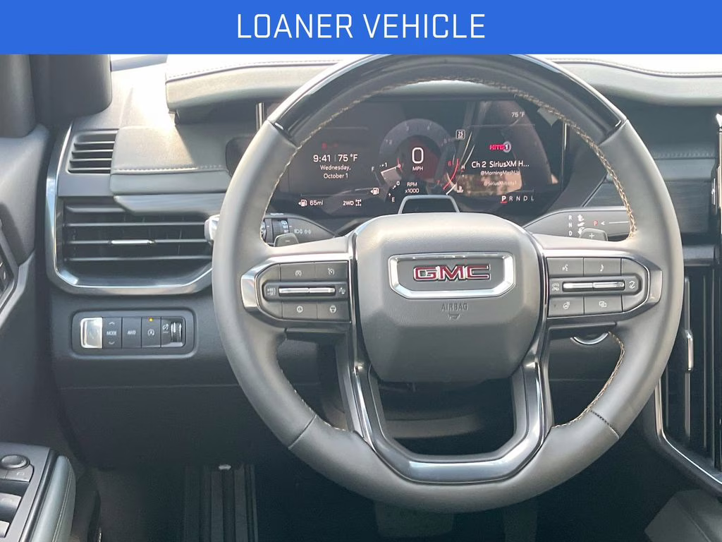 2026 Glacier White Tricoat GMC Acadia AT4 AWD SUV
