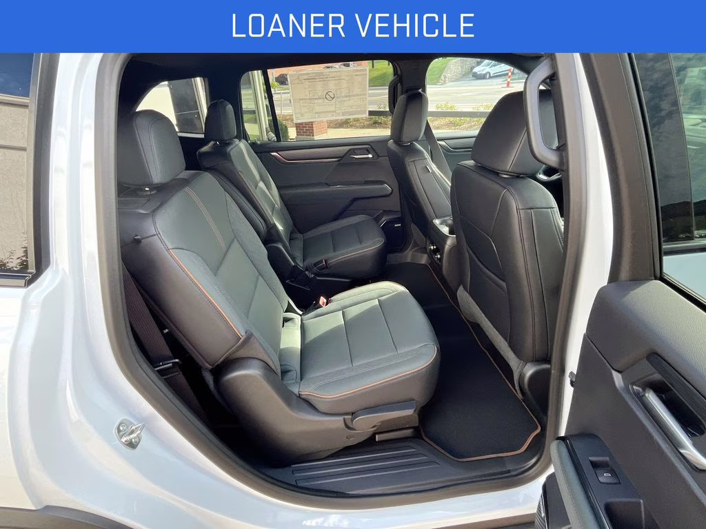 2026 Glacier White Tricoat GMC Acadia AT4 AWD SUV