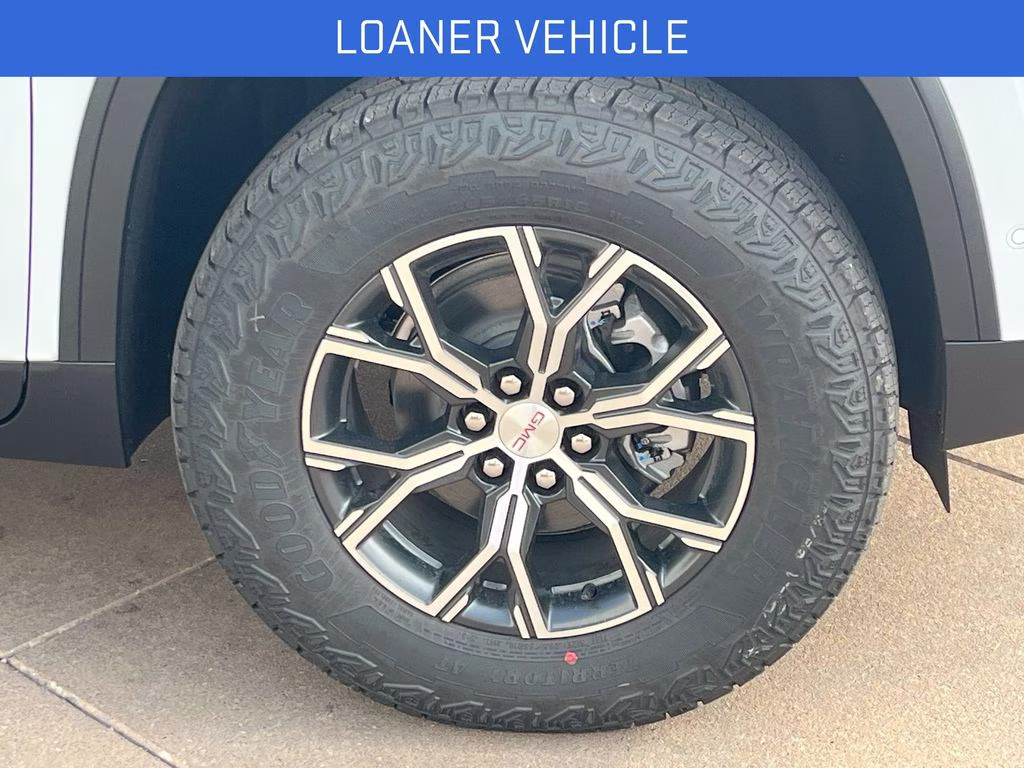2026 Glacier White Tricoat GMC Acadia AT4 AWD SUV