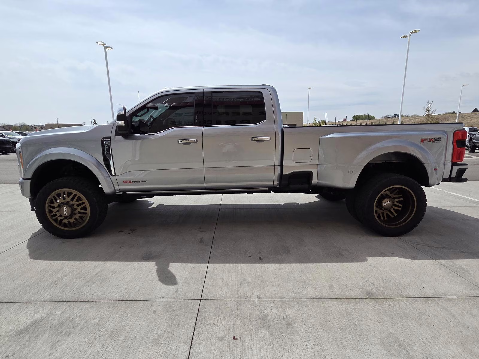 2023 Iconic Silver Ford Super Duty F-450 DRW Platinum 4X4 Truck