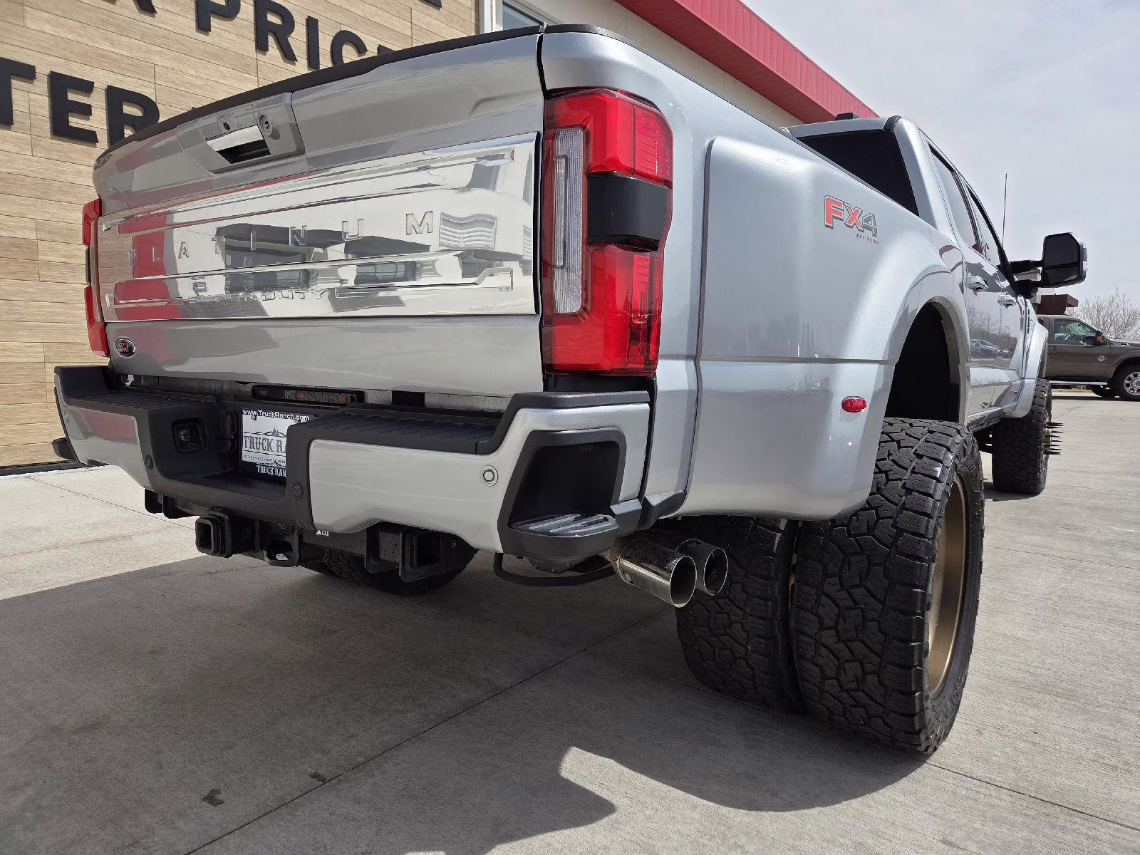 2023 Iconic Silver Ford Super Duty F-450 DRW Platinum 4X4 Truck