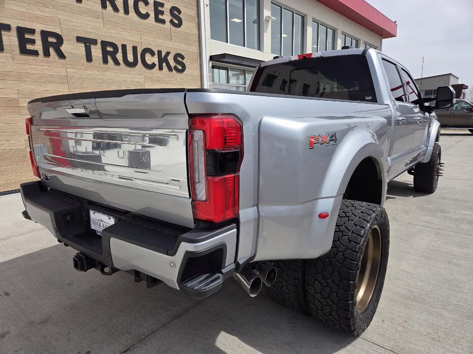 2023 Iconic Silver Ford Super Duty F-450 DRW Platinum 4X4 Truck