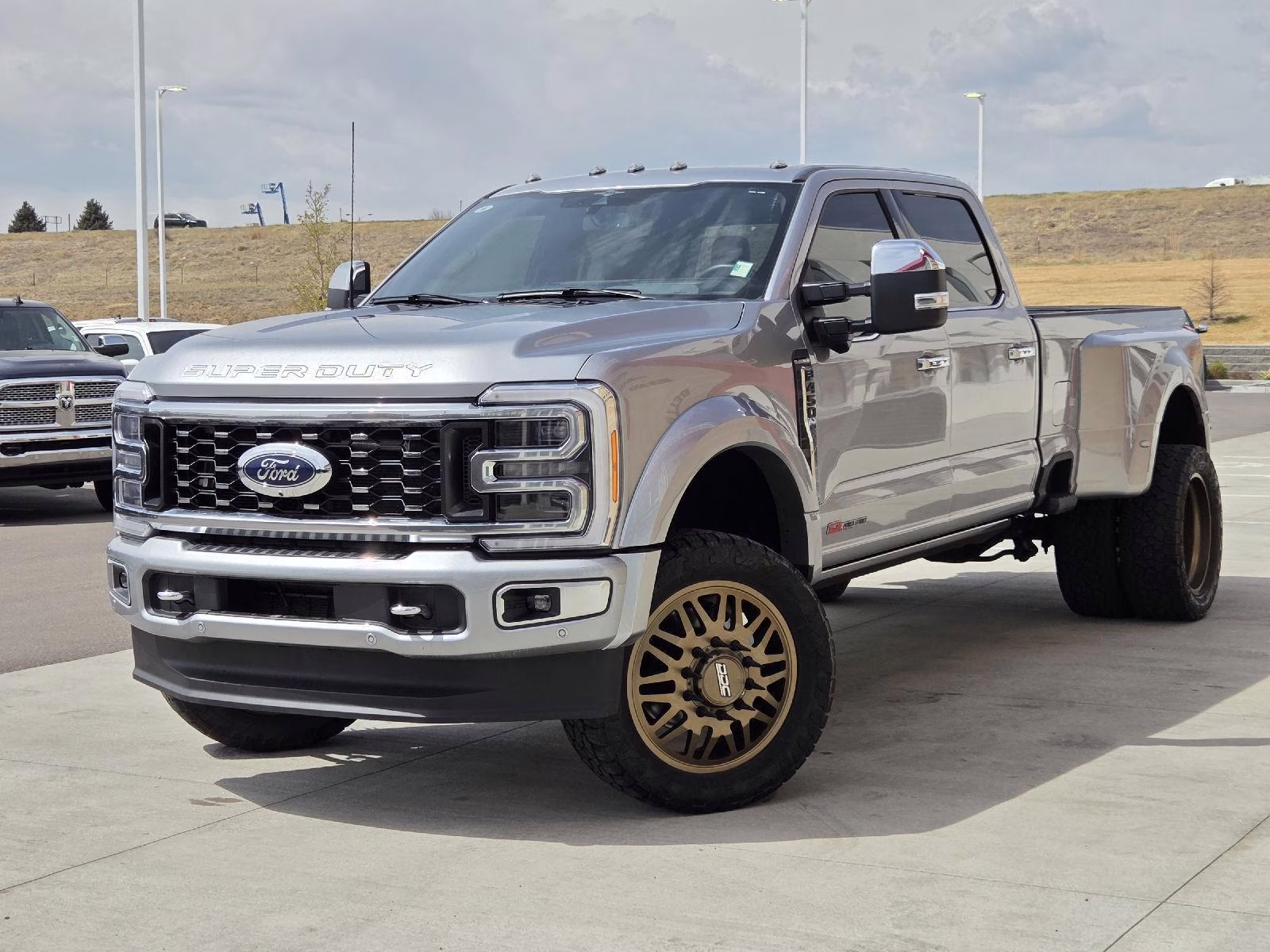 2023 Iconic Silver Ford Super Duty F-450 DRW Platinum 4X4 Truck