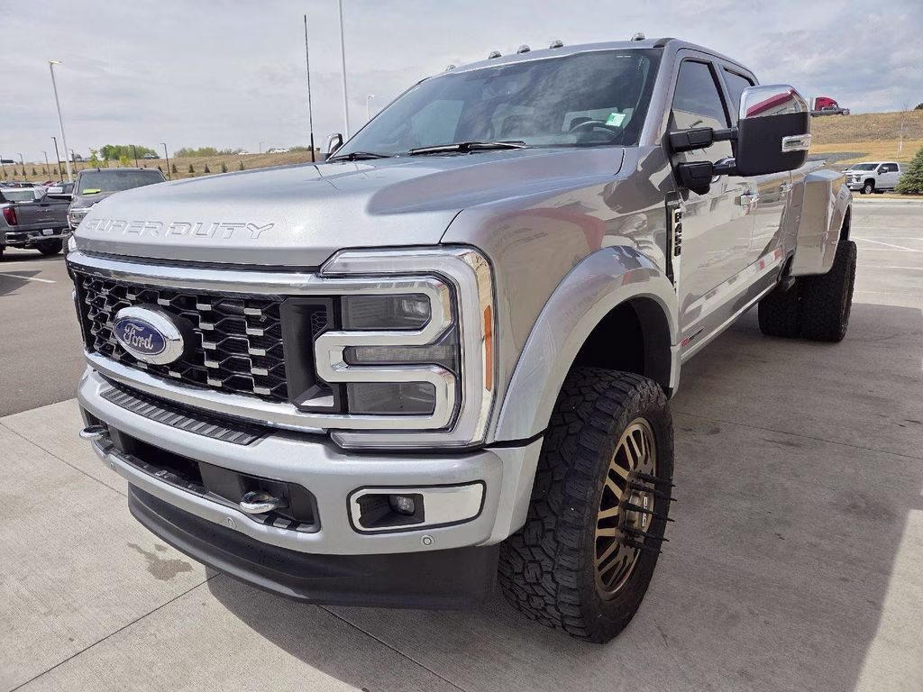 2023 Silver Ford Super Duty F-450 DRW Platinum 4X4 Truck