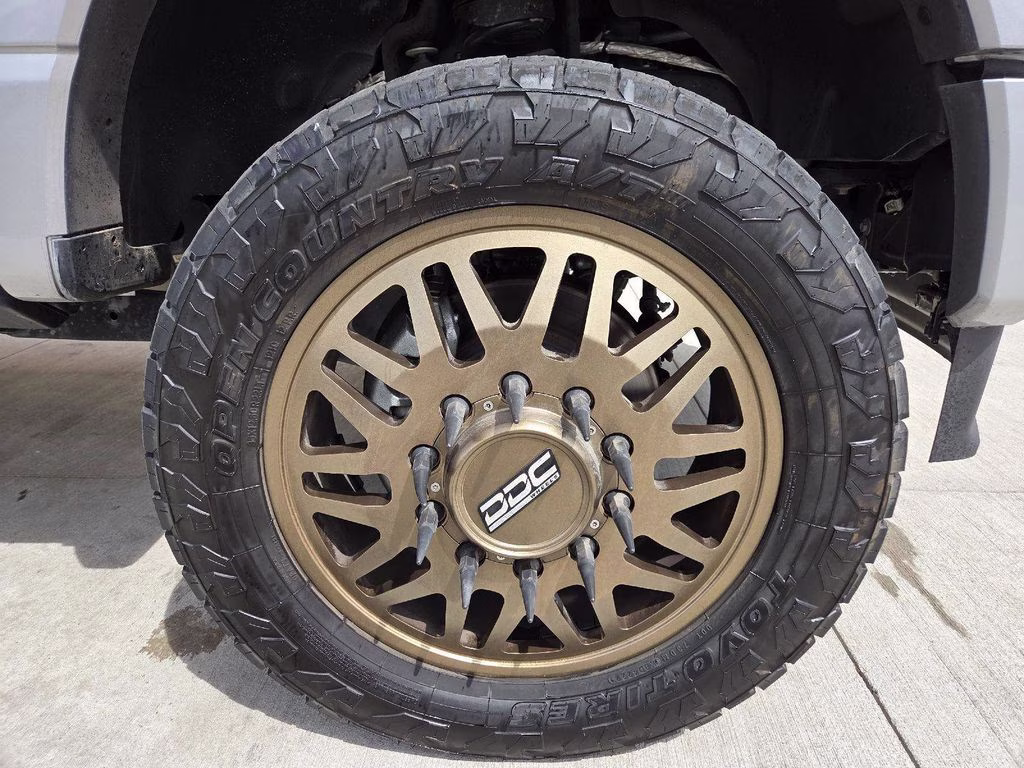 2023 Silver Ford Super Duty F-450 DRW Platinum 4X4 Truck