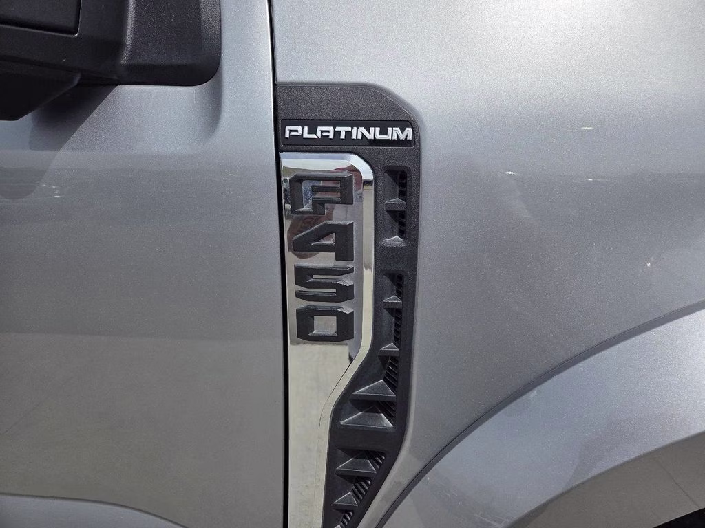 2023 Silver Ford Super Duty F-450 DRW Platinum 4X4 Truck