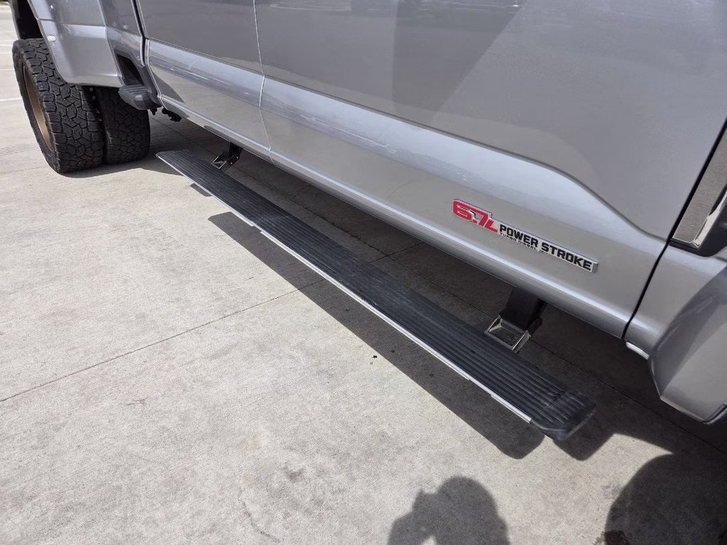 2023 Silver Ford Super Duty F-450 DRW Platinum 4X4 Truck