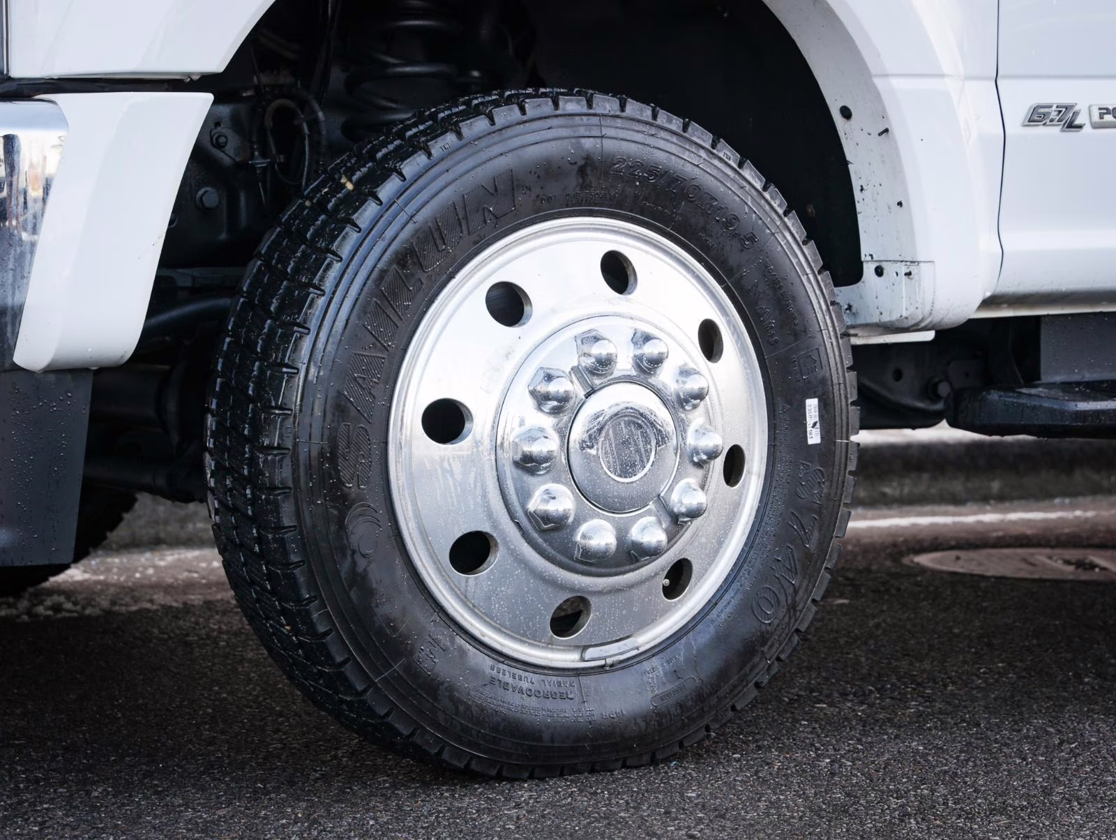 2021 Oxford White Ford Super Duty F-450 DRW XLT 4X4 Truck