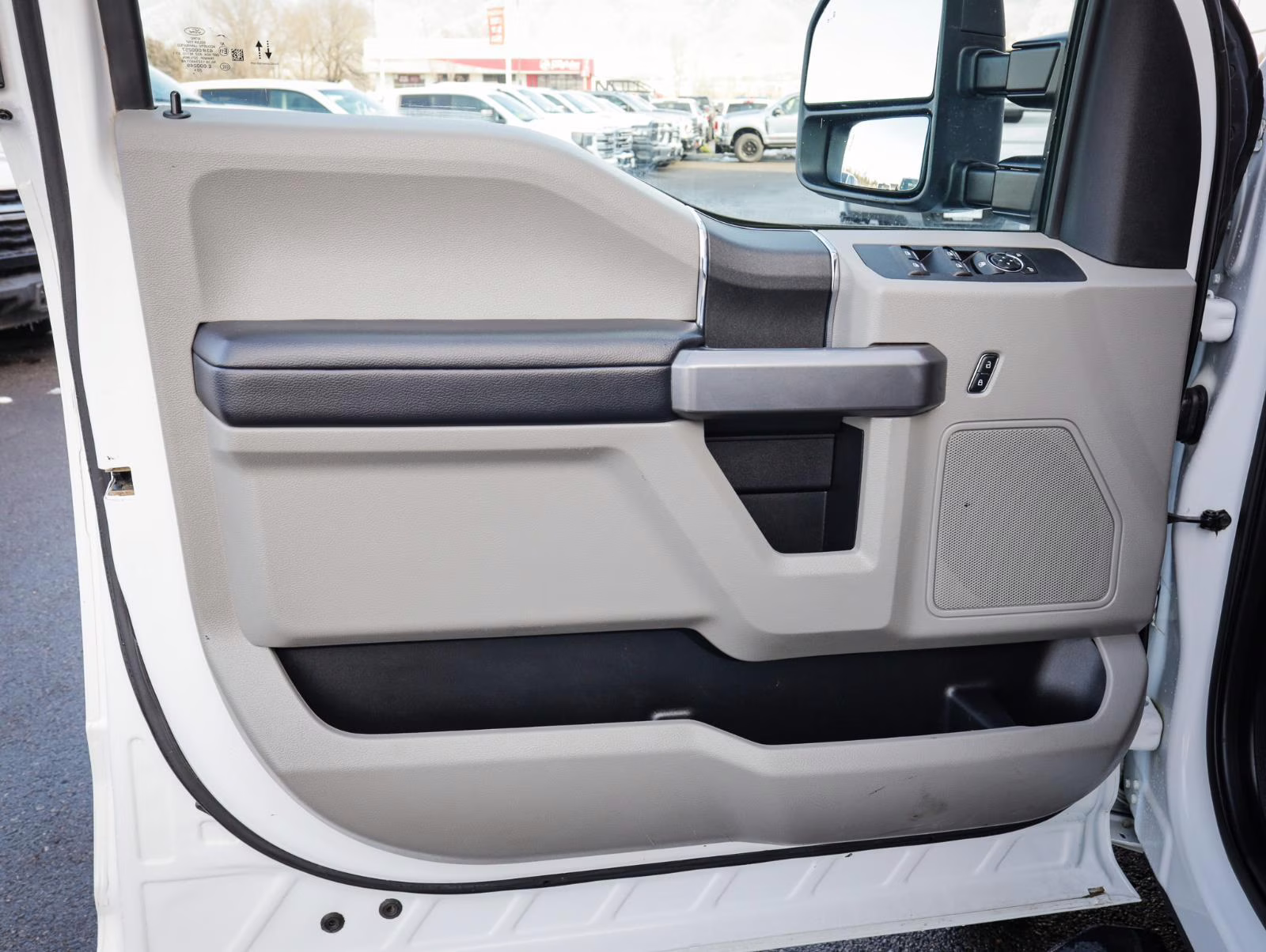 2021 Oxford White Ford Super Duty F-450 DRW XLT 4X4 Truck