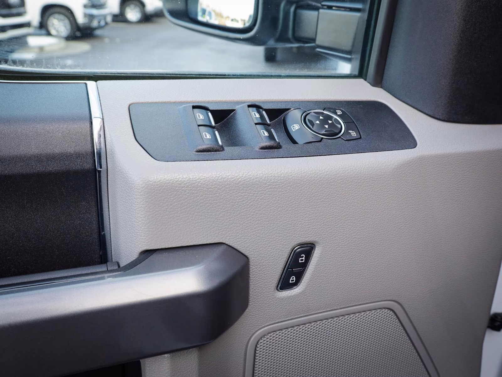 2021 Oxford White Ford Super Duty F-450 DRW XLT 4X4 Truck