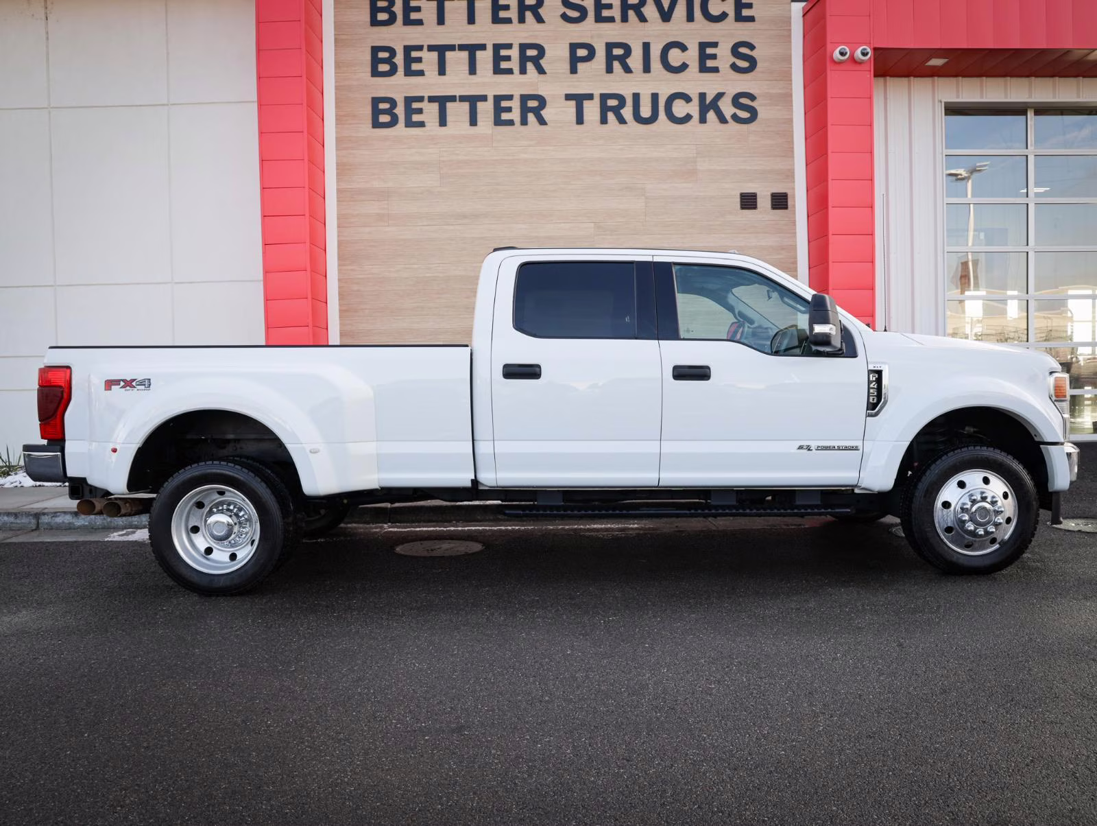 2021 Oxford White Ford Super Duty F-450 DRW XLT 4X4 Truck