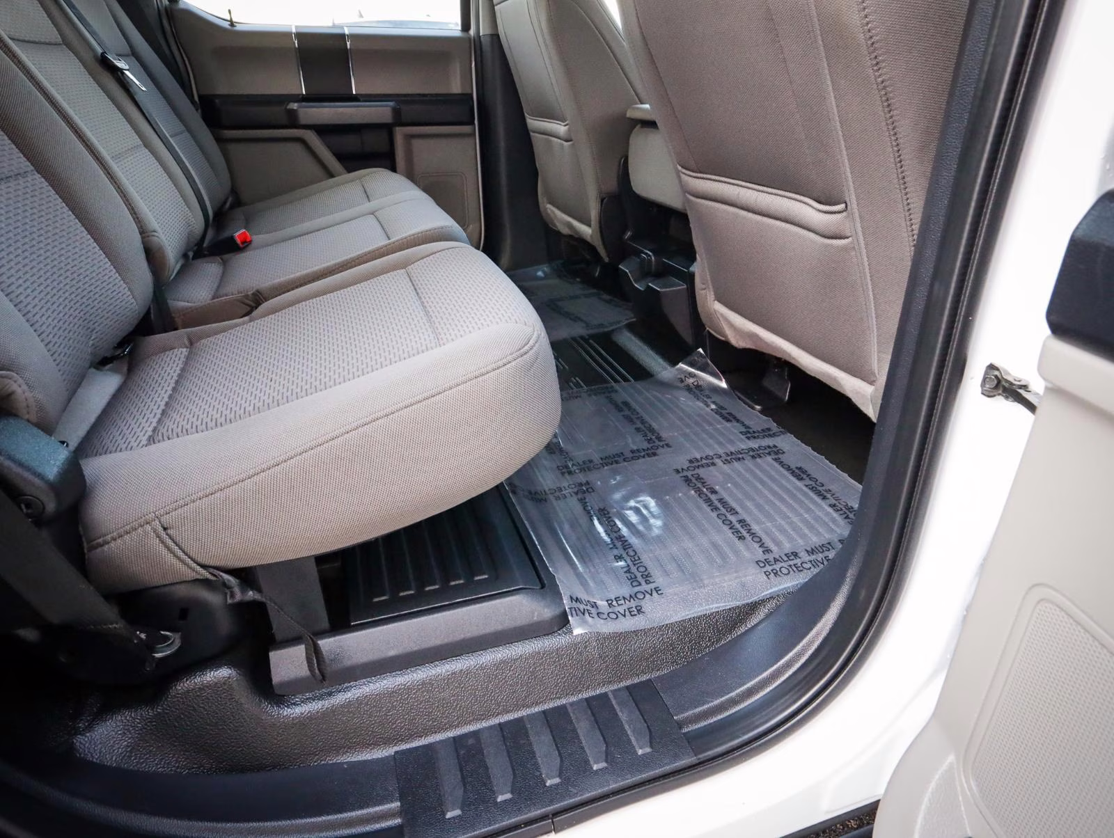 2021 Oxford White Ford Super Duty F-450 DRW XLT 4X4 Truck