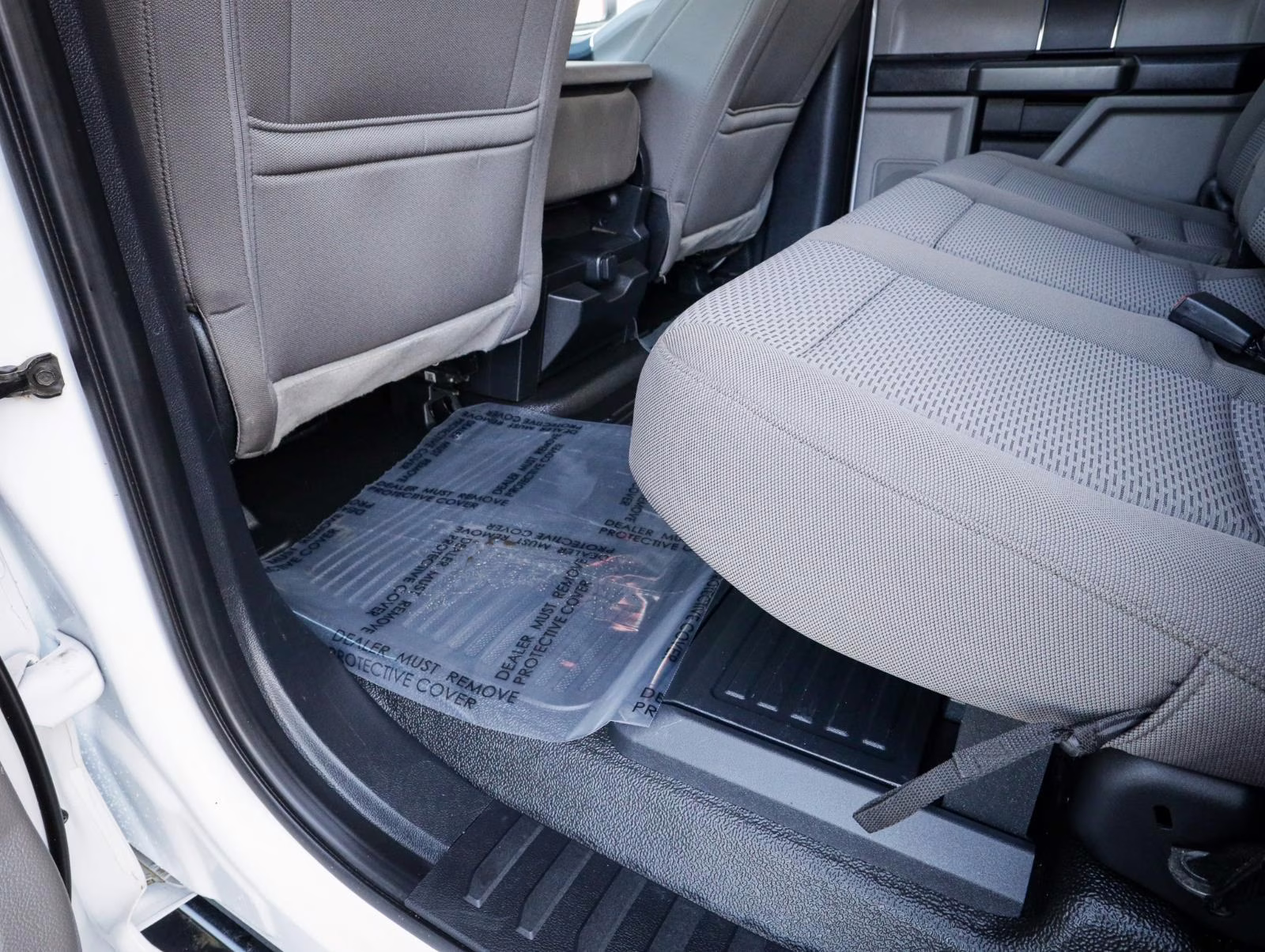 2021 Oxford White Ford Super Duty F-450 DRW XLT 4X4 Truck