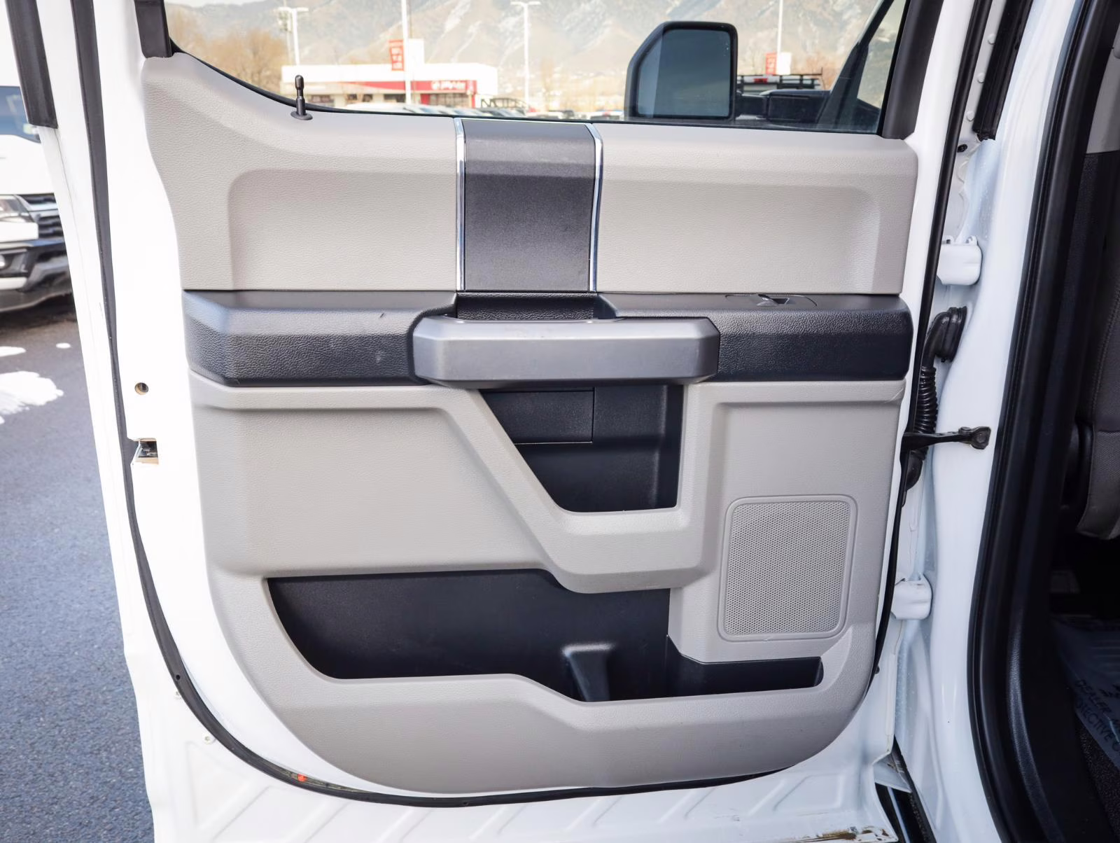 2021 Oxford White Ford Super Duty F-450 DRW XLT 4X4 Truck