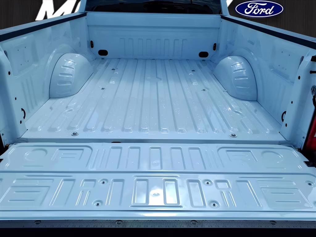 2026 Oxford White Ford Super Duty F-250 SRW XL RWD Truck