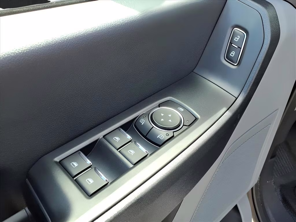 2026 Oxford White Ford Super Duty F-250 SRW XL RWD Truck