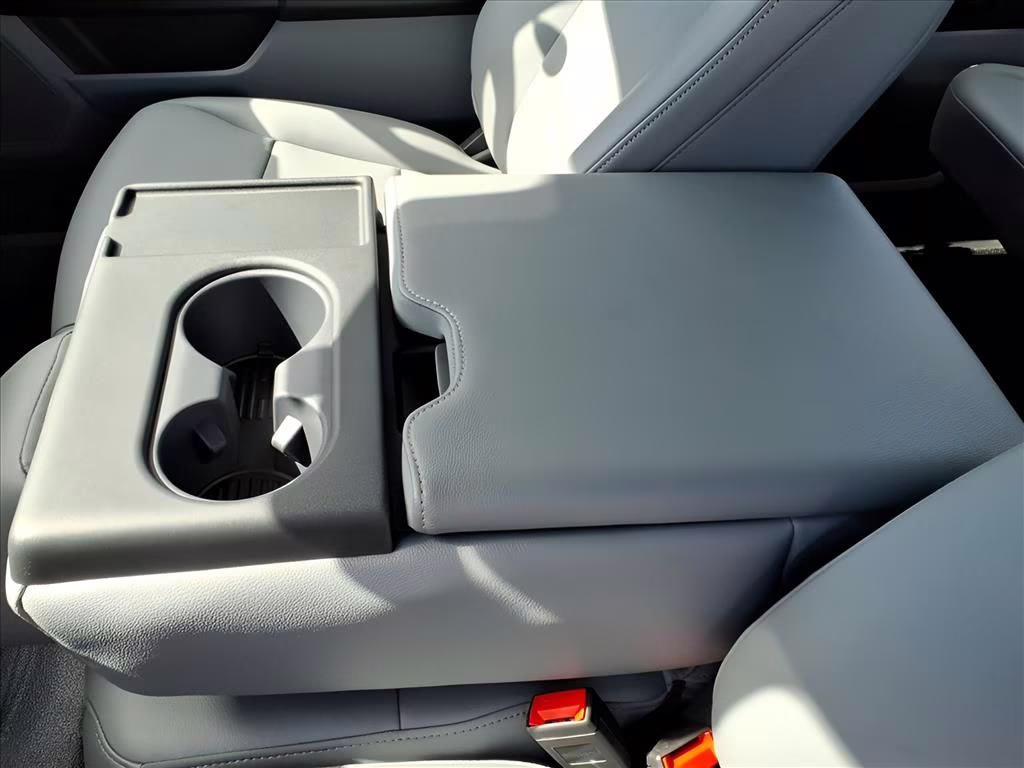 2026 Oxford White Ford Super Duty F-250 SRW XL RWD Truck
